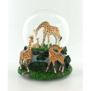  Giraffe Animal Musical Snow Globe