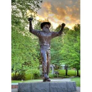   State Mountaineers Yosef Statue Canvas Photo