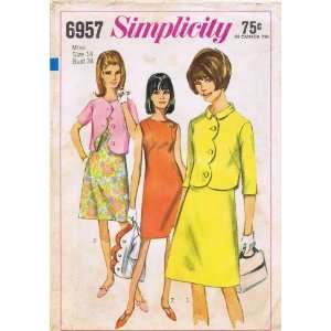  Vintage Sewing Pattern Womens Dress Scalloped Jacket Size 14 Bust 34