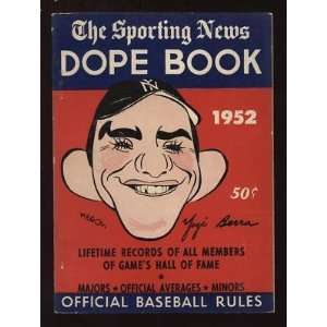   News Dope Book Yogi Berra EXMT+   MLB Books