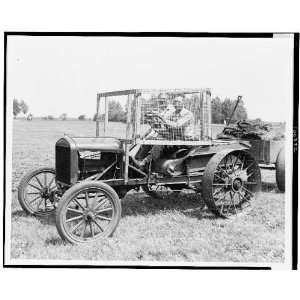  WO Young,tractor,screen,seat,protection,golf ball,Lincoln Park 