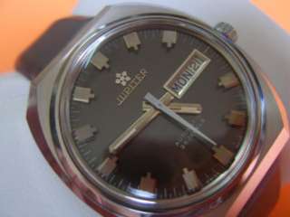 NOS JUPITER DAY DATE AUTOMATIC 25J SS SWISS MENS WATCH  