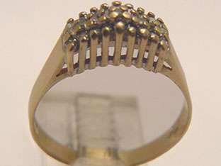 SOLID 10k YELLOW GOLD 27pt DIAMOND CLUSTER RING  