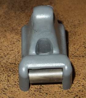 You are bidding on one Right Passenger Side Sun Visor Clip. It is used 