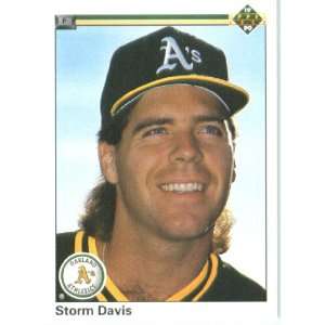  1990 Upper Deck # 292 Storm Davis Oakland Athletics 