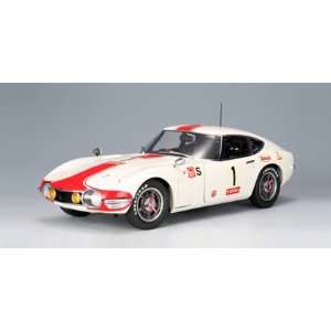  Toyota 2000 GT Coupe 24 HRS Fuji 1967 #1 1/18 Toys 