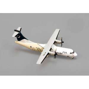  Jcwings Pia ATR 72 1/400 Scale REG#AP PHO Toys & Games