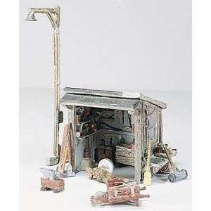  Tool Shed Scenic Details by Woodland Scenics Toys & Games