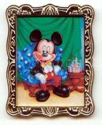 MICKEY SITTING   IMPRESSIONIST PORTRAIT Disney Pin RARE  