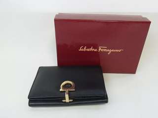 AUTHENTIC SALVATORE FERRAGAMO GANCINI LEATHER WALLET USED MADE IN 