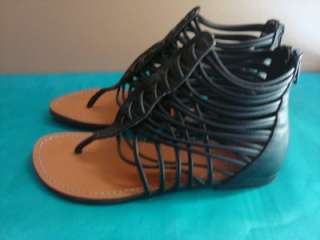 Girls Candies Inari Gladiator Sandals Sz. 2 Pre owned Black  