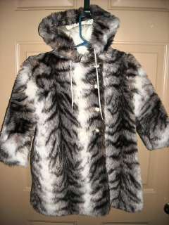 Girls F.W. Fischer Designs coat size 4 faux fur  