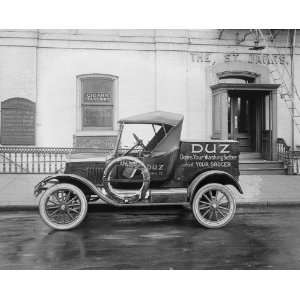  early 1900s photo Ford Motor Co. Duz delivery car