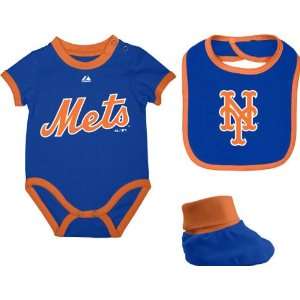 New York Mets Newborn Royal Blue Triple Play 3 Pack Bib, Bootie, and 