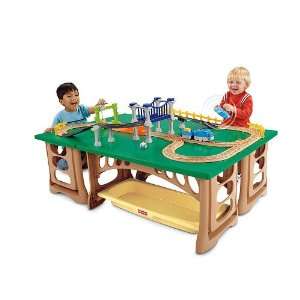   GeoTrax Train Table and RC Set (Age 2 years and up)