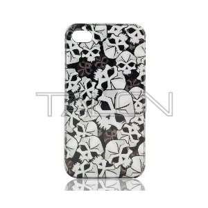 Apple Iphone 4 Silver Skulls Hard Case Snap on Cover Protector Sleeve 