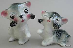  CAT Salt & Pepper Shaker Set JAPAN Porcelain Playful Kittens  