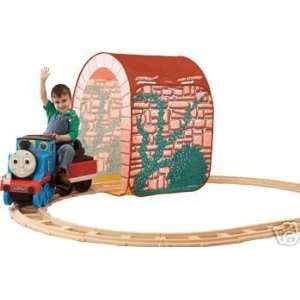  Thomas Battery Operated Track Rider   Tunnel & Expansion 