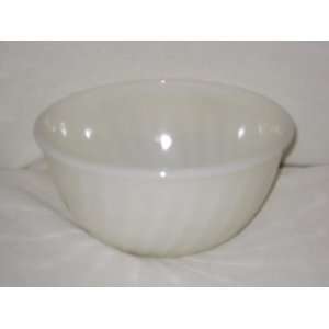  Vintage 1950s Fire King Ivory Swirl Mixing Batter Bowl 