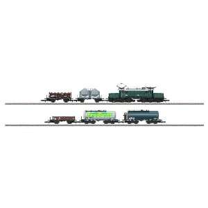   2011 Qtr.4 â?¦BB Freight Transport Train Set (Z Scale) Toys & Games