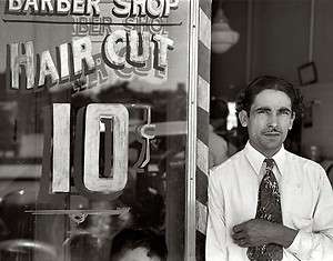 UNIQUE VINTAGE DEPRESSION 1932 PHOTO BARBER SHOP HAIR CUTS HOT SHAVE 