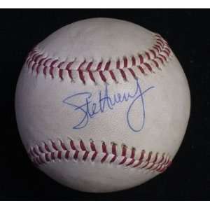  STEVE AVERY Braves Signed/Autographed Baseball Sports 