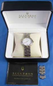 Bulova Accutron Swiss Wristwatch Original Case & Round White Dial 