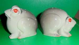 Fitz & Floyd Retired Frog Salt & Papper Shakers Marked FF Bottom 