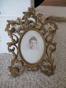   Victorian Antique Gold Cast Iron Metal Oval Picture Frame  