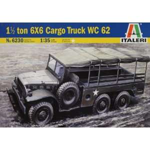   Italeri 1/35 1/1/2 Ton 6x6 Cargo Truck wc 62 ITA556230 Toys & Games