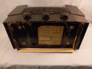   Tuna Boat Catalin Tube Radio from 1947 █► NR Radioorphanage  