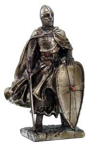 SMALL MEDIEVAL KNIGHT CRUSADER VICTORY STATUE FIGURINE  