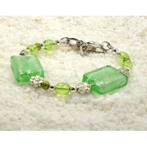  Green Square Glass Bead Bracelet 