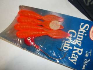 VINTAGE MANNS 4 STING RAY GRUBS 4 GRUBS + 1 RED APPROXIMATELY 3/4 OZ 