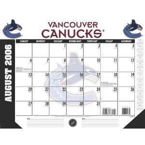   Canucks NHL 2006 2007 Academic/School Desk Calendar
