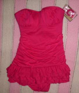 JUICY COUTURE RUFFLE BANDEAU PINK SWIMDRESS GARDEN SWIMSUIT NWT M 
