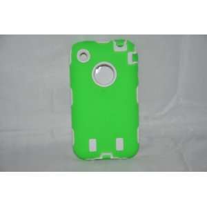  Body Armor for iPhone 3G / 3GS   Green & White Cell 