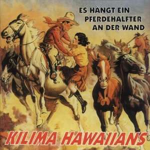 Es hängt ein Pferdehalfter an der Wand Kilima Hawaiians  