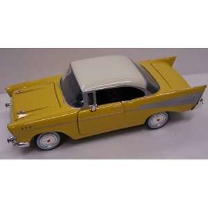  Motormax 1/24 Scale Diecast 1957 Chevy Bel Air in Color 