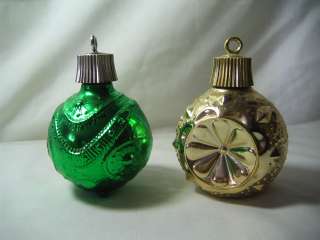 lot of 2 vintage Avon bottles Christmas tree ornaments green gold 