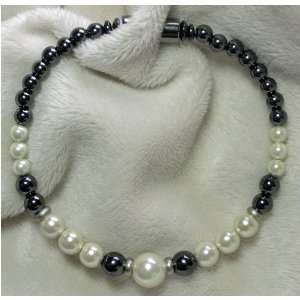  Black & Cream Pearl Magnetic Bracelet 