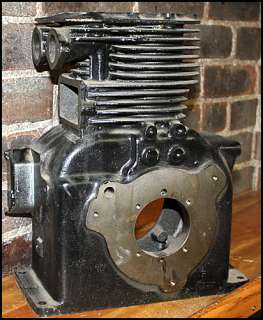 Briggs and Stratton Cylinder Engine Block #395669 10hp Horizontal Cast 