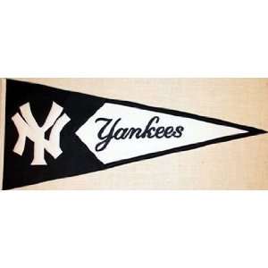   Yankees Collectors Choice Jersey Patch Pin and Coin