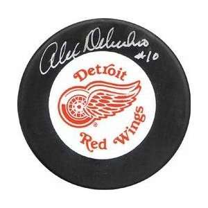   Detroit Red Wings Alex Delvecchio Autographed Puck