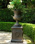 Leaf Urn   