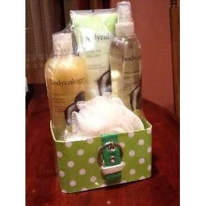  Bodycology 4 Piece Large Bath and Shower Gift Set Coconut 