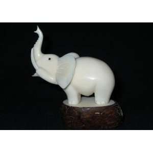  Ivory Elephant Tagua Nut Figurine Carving, 2.8 x 3.2 x 2 
