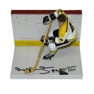   Autograph Bobby Orr Mcfarlane Action figure White Jersey Toys & Games
