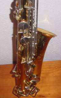 BUESCHER ARISTOCRAT 1975 Saxophone w/Case  