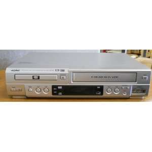   Sanyo DVW 6100 DVD Player/Video Cassette Recorded Player Electronics